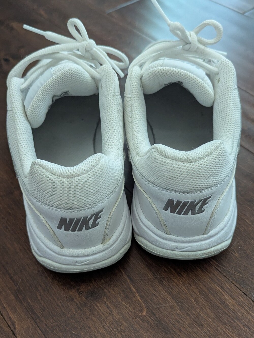 Nike Women's Court Lite White / Silver Shoes Size 9 - Picture 3 of 7